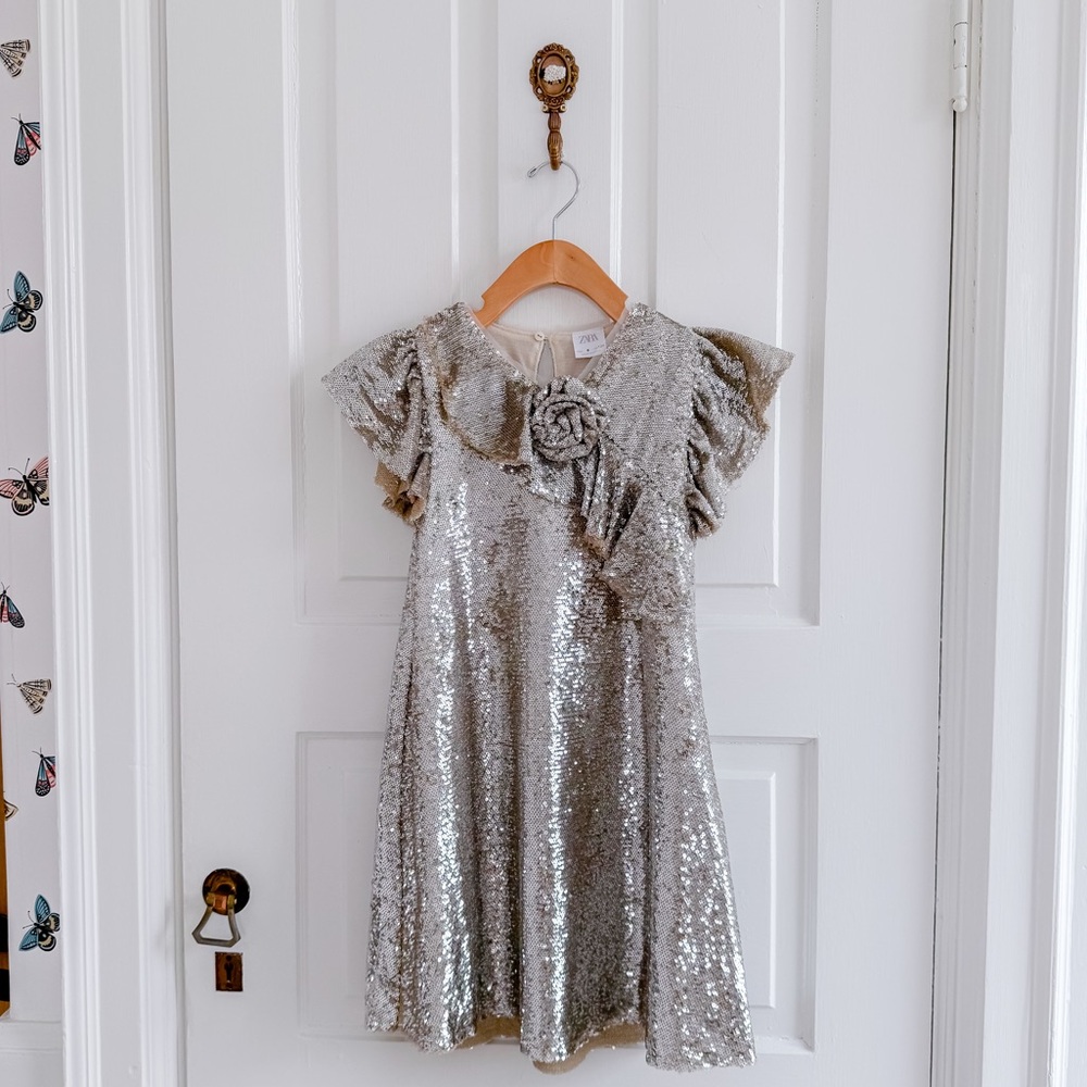 Stunning sparkly Silver Sequin Party Dress with Ruffle Shoulder